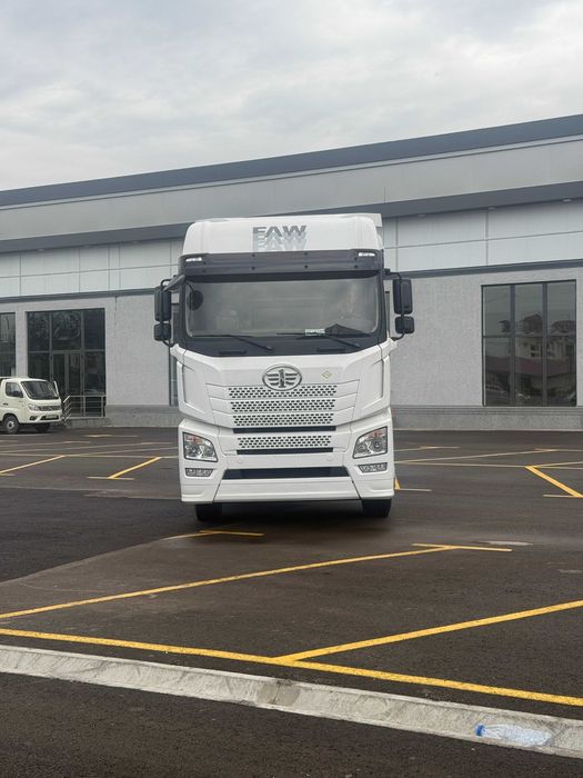 Сотувда мавжуд! Седельный тягач FAW JH6 CNG 4x2 2026 NEW 3 йил кафолат