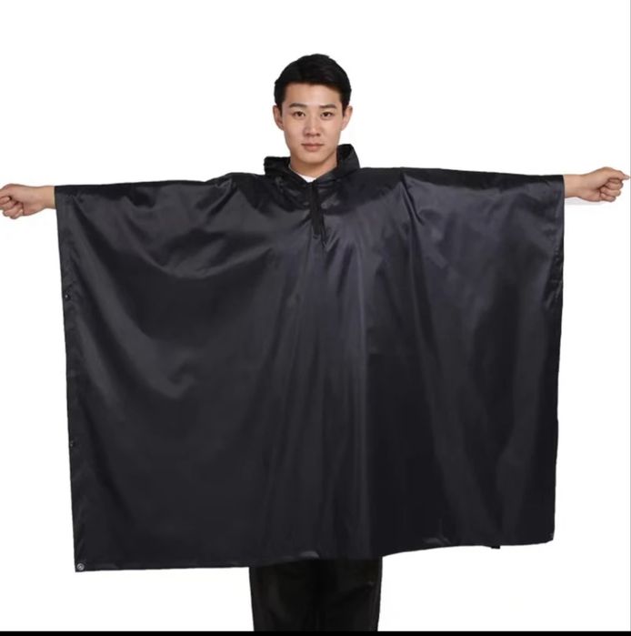 Плащь пончо черный