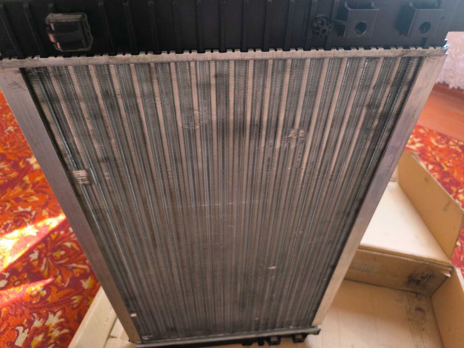 Радиатор на авто  Audi, Volkswagen