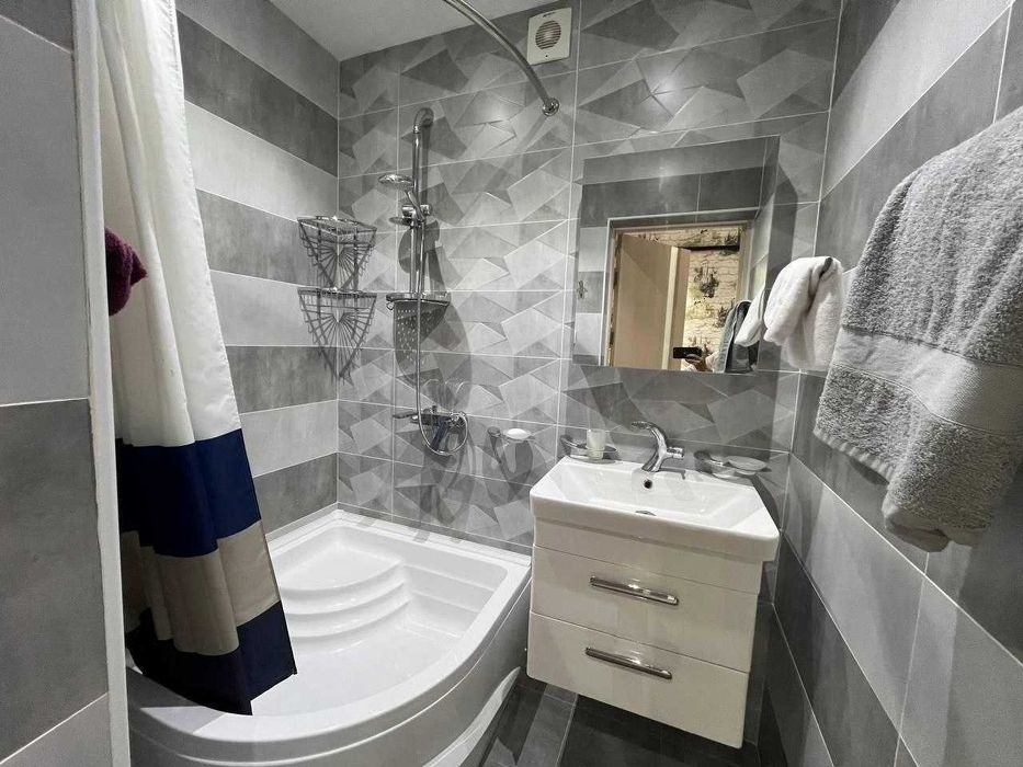 2 хоналик квартира 2 кават кирпичный дом, теракзор