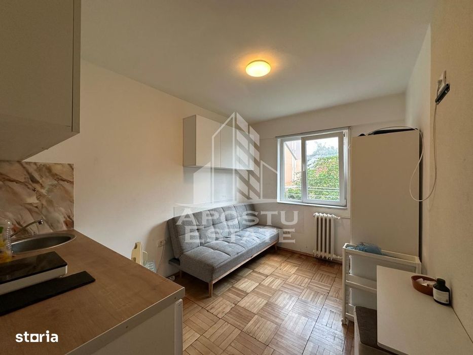 Garsoniera confort 3 zona Boul Rosu
