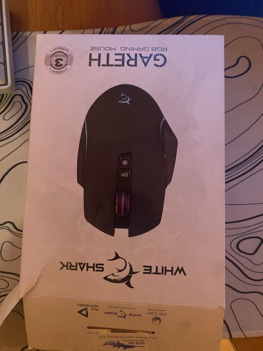 Tastatura + mouse ca cadou