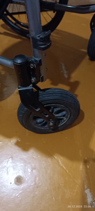 Продаю инвалидная коляска