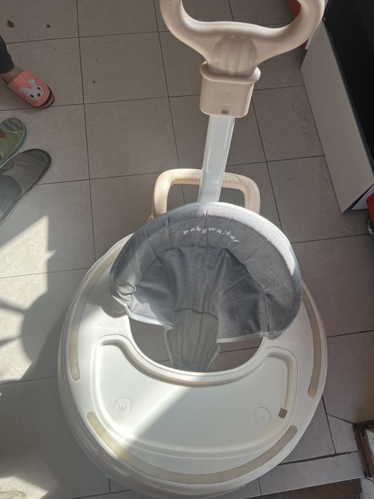 Продам ходунок складной