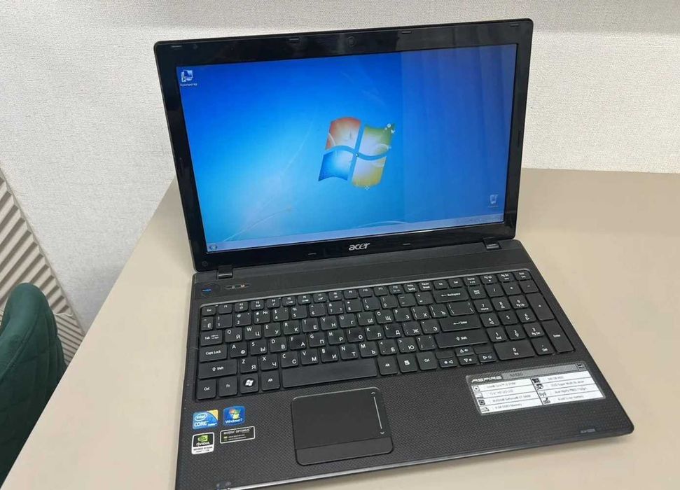 Шустрый Core i3 Ноутбук