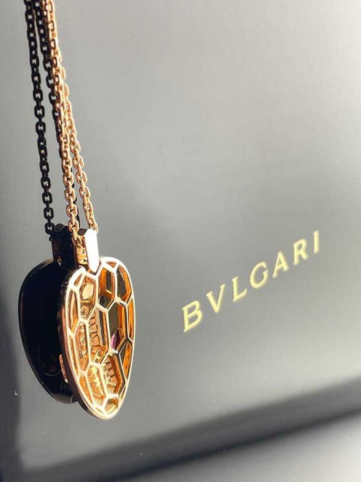 Колье Bvlgari Serpenti