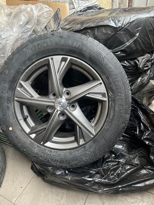 Продаю летние шины новый