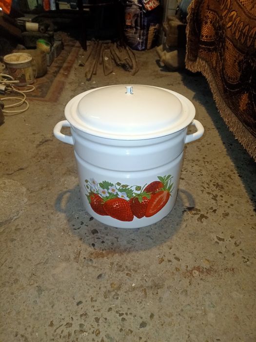 Кастрюля эмалированная 12 л