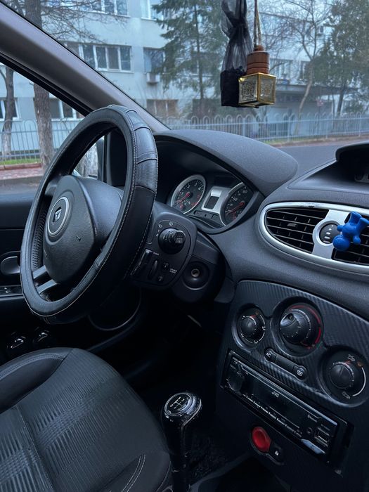 Renault clio 1.5 dci 2011