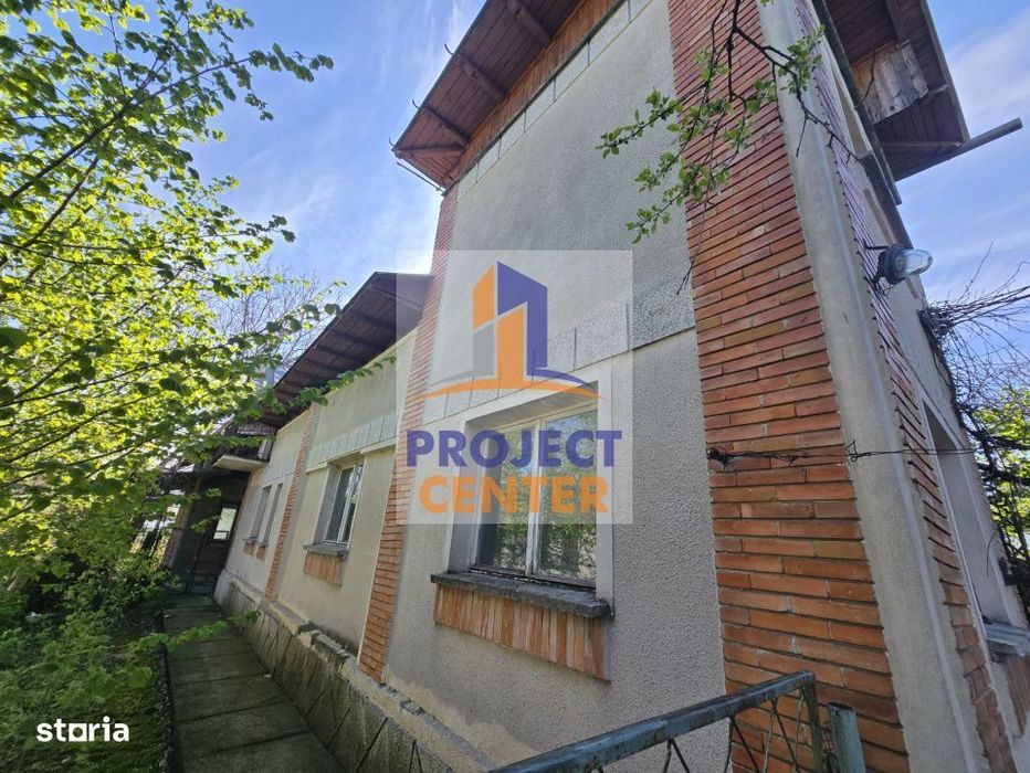 Casa cu 4 camere, anexa si teren de 1416 mp in Leordeni