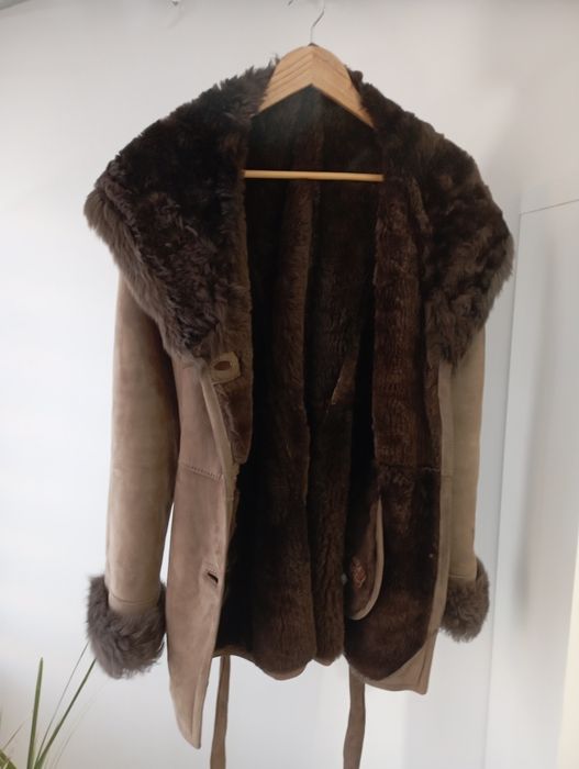 Vând Cojoc dama din blană naturală