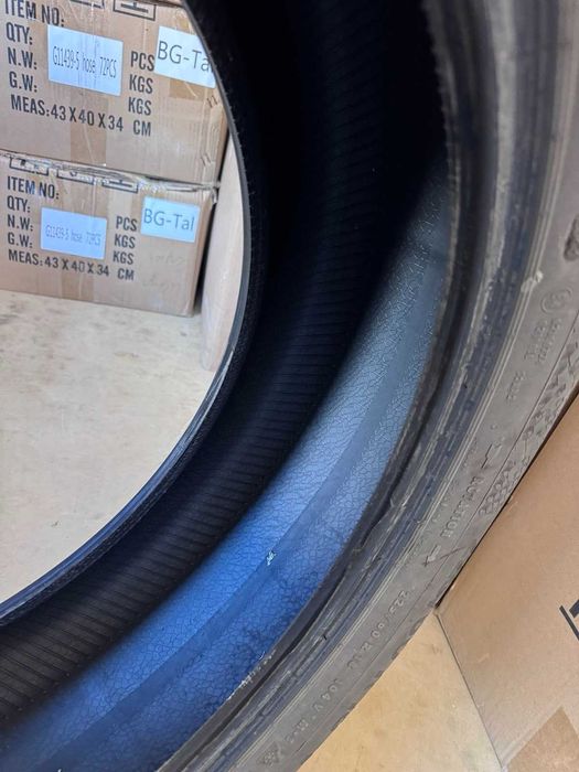 Гуми Continental 225/60 R18 V XL