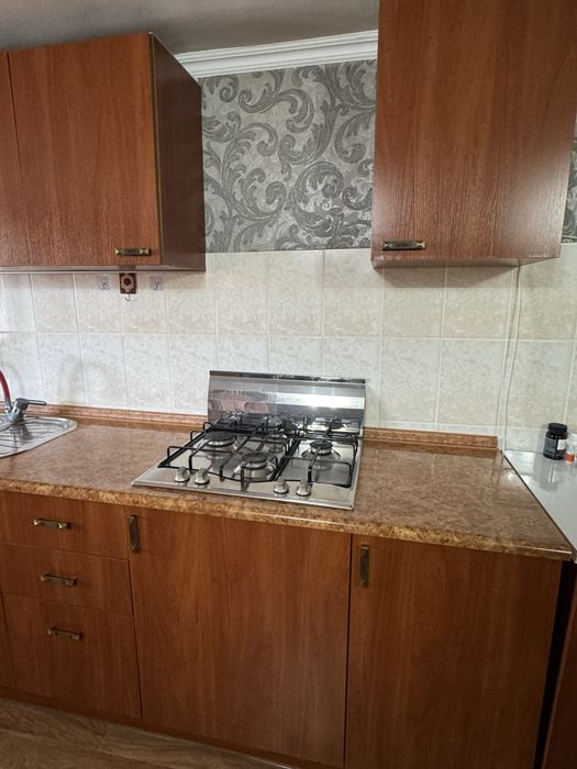 Продаётся кухонный гарнитур