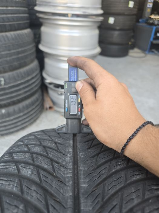 4 Броя 225/60/18 Michelin 2x8mm 2x7mm 1x22 1x20 2x19dot