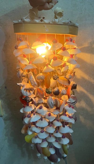 Светильник с ракушками