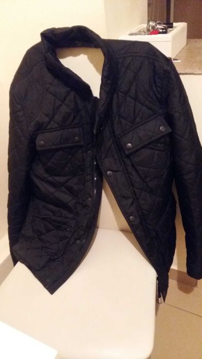 Geaca neagra eleganta bărbătească
