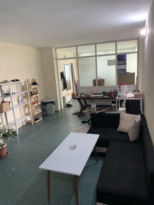 Дава се под наем Склад в Казанлък - 70 кв.м за 150 € - Снимка #2