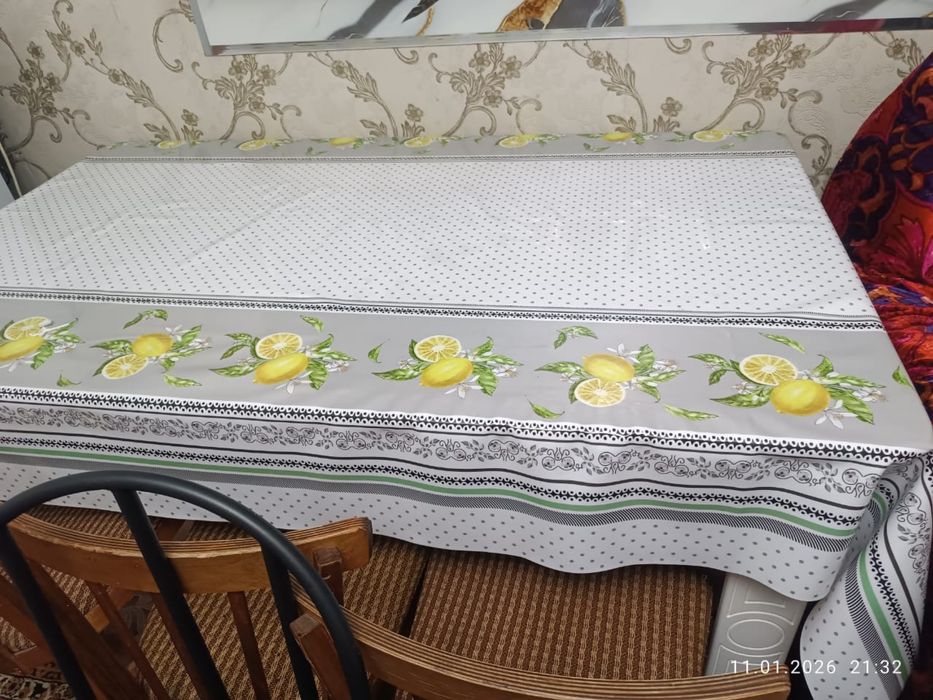 Стол в хорошем состоянии