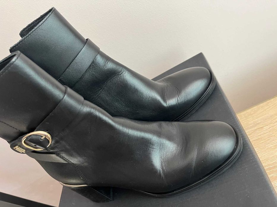 Botine Tommy Hilfiger, noi, marimea 38, din piele naturala
