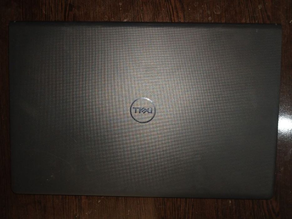 Noutbuk Dell inspire