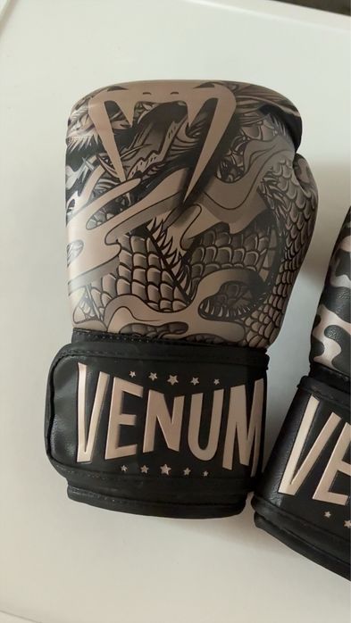 manusi de box dragon VENUM