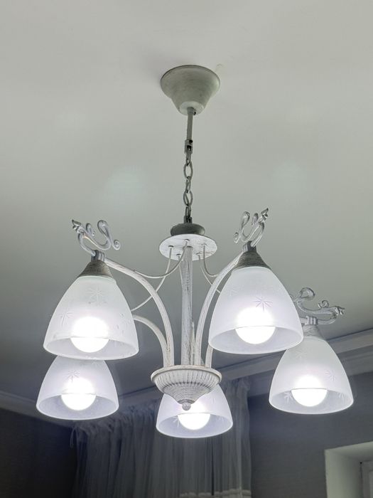 Продам люстры все за 20 тыс