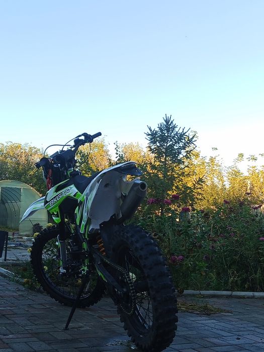 Продам мотоцыкл 300 куб