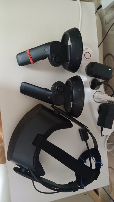 Продаю Вр шлем HP Reverb VR Headset