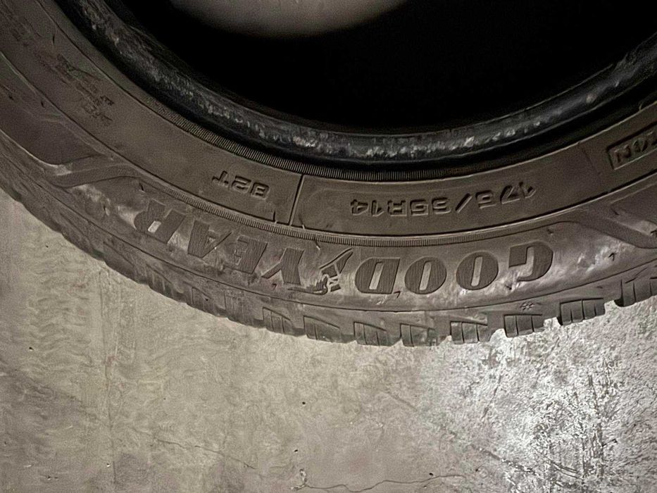 Зимни Гуми GOODYEAR 175/65R14 82T UG9+ MS 4 броя