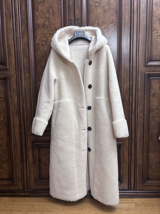 Продам женскую шубу