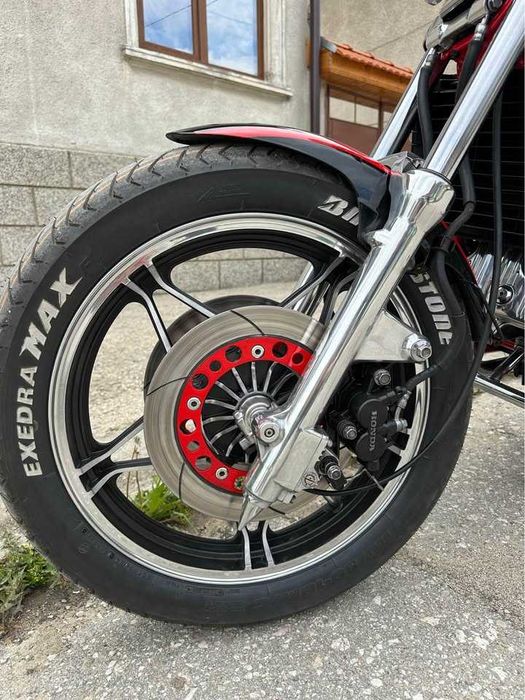 Honda Magna 750