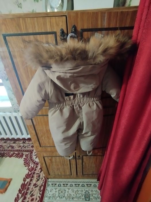 Продам комбинезон зимний + зимняя обувь ортопедическая