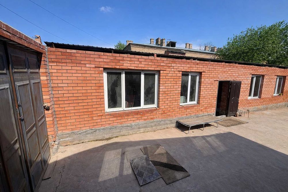 Продаю участок 3.1 сотки с начатым строительством в Яшнабадском районе