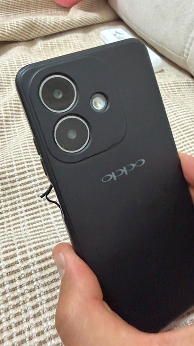 Продам OPPO A3 в отличном состоянии