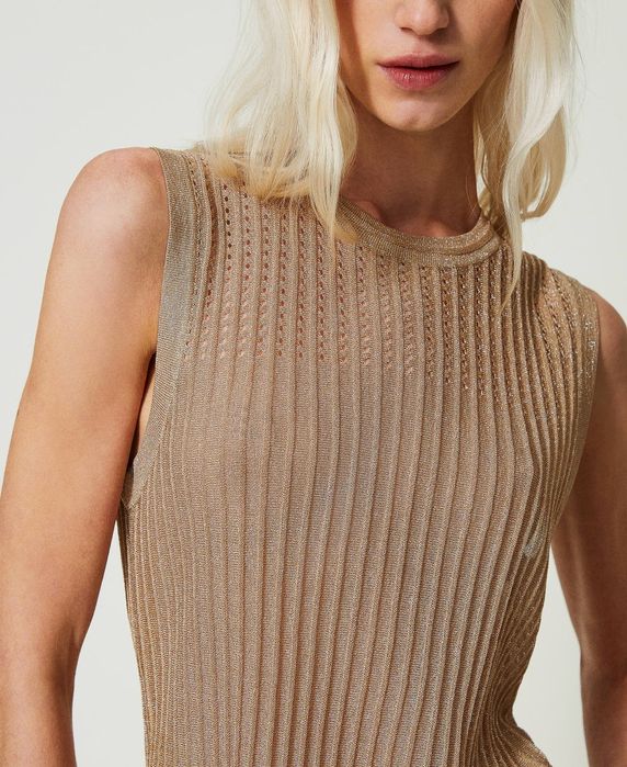 Комплект Twinset от люрекс,размер L/XL,нов с етикет!