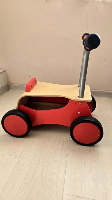 Кола за бутане/уокър 2в1 Hape