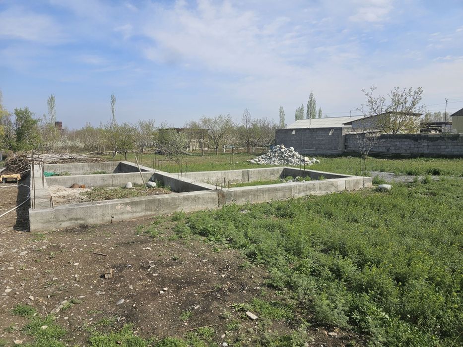 Yer sotiladi!!! Zudlik bilan 10 sotikdan iborat yer uchastkasi sotila