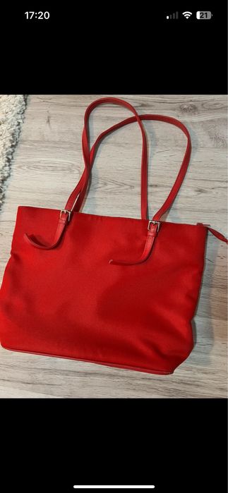 Poseta piele naturala