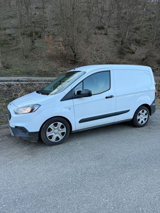Ford Transit Courier 2020 – 1.5 Diesel – 249.529 km – 10.000 euro