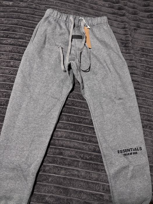 Pantaloni Essentials S
