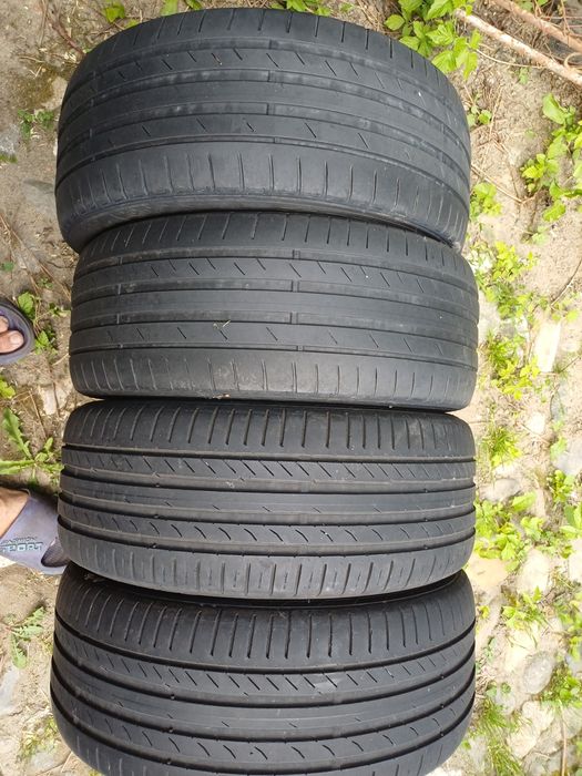 Vand 4 anvelope de vara 225 45 r17 CONTINENTAL și KUMHO foarte bune