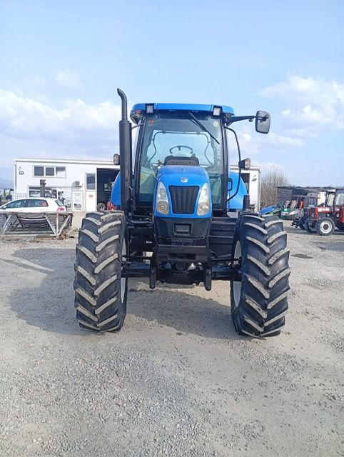 New Holland T 6050