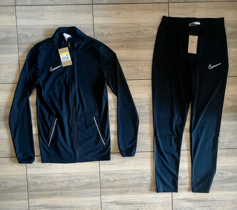 Trening barbati Nike Academy Dri-Fit pentru fotbal marimea S NOU