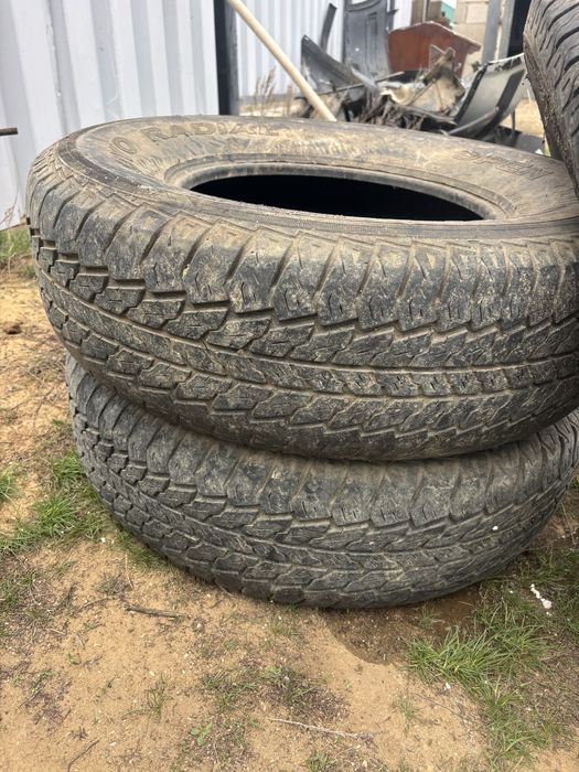 235/75/R15 3шт покрышка