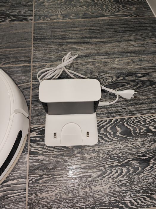 Продам робот пылесос Xiaomi