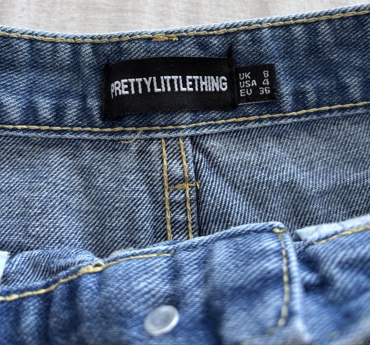 Pantaloni jeans scurti