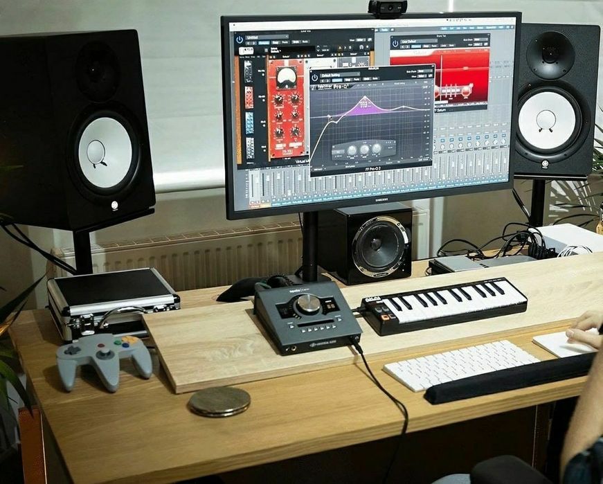 Behringer C50A для студии