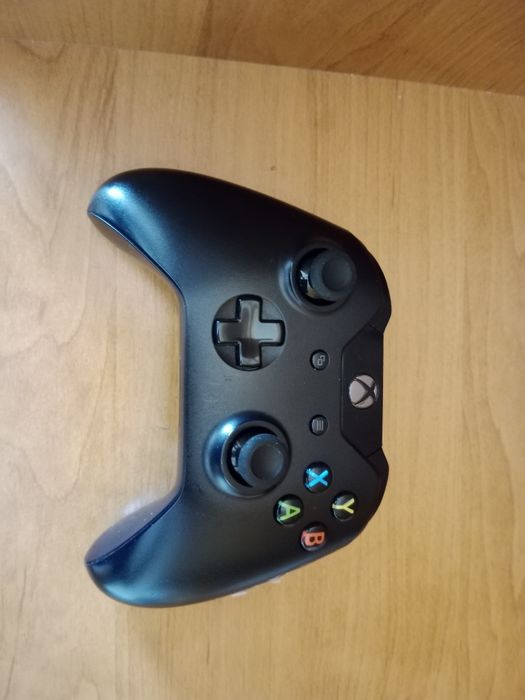 Xbox one 28000 тг