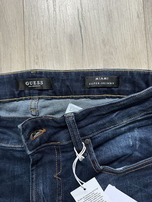 Guess      Jeans