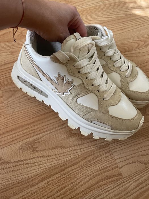 Dsquared2, кецики носини са в много добро състояние , като нови !